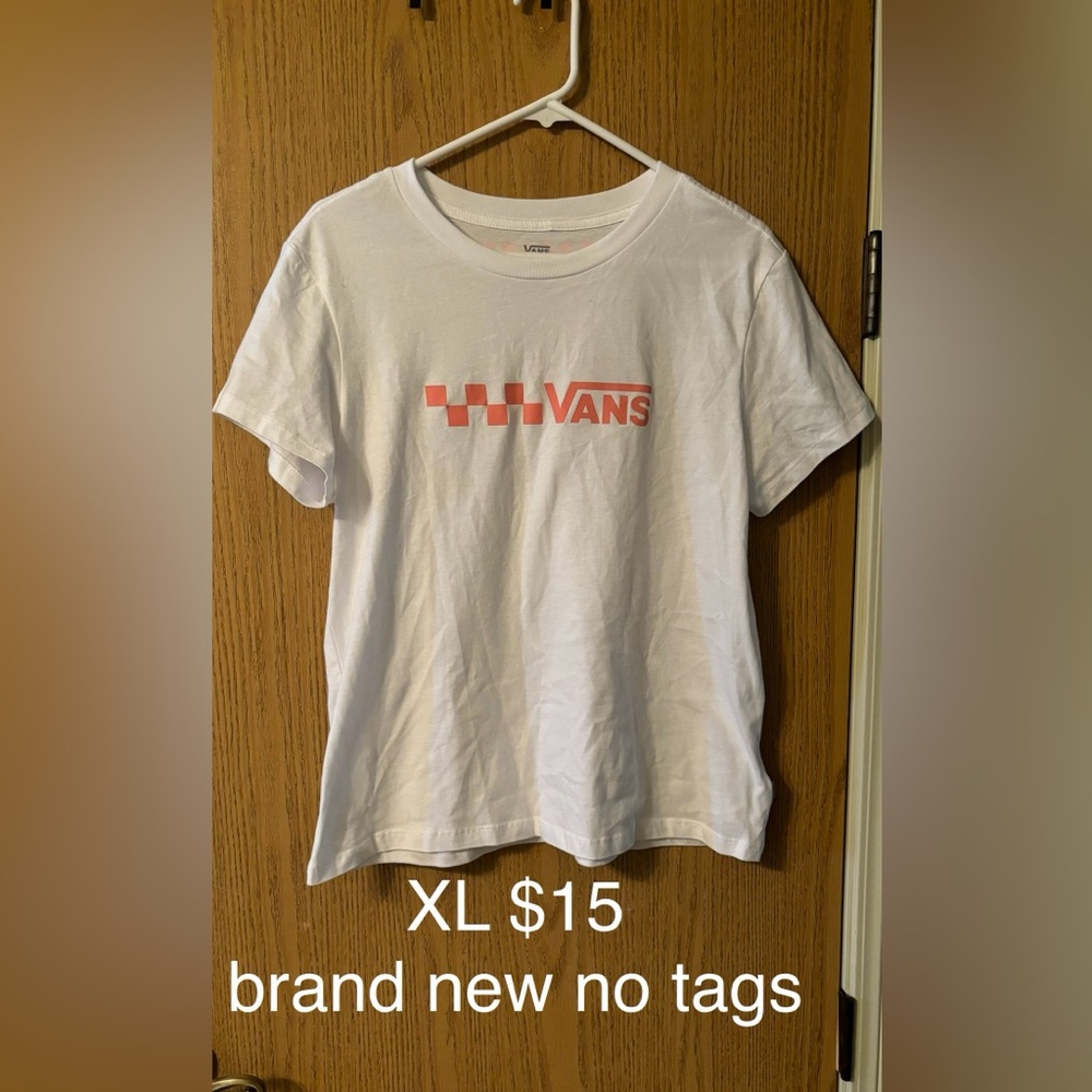 Women’s XL vans short sleeve tee